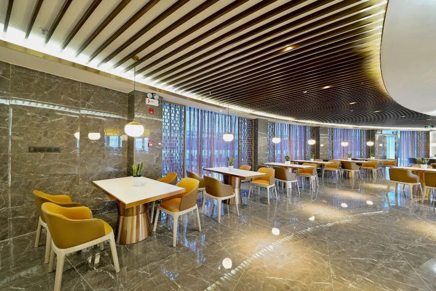Airport Grand Hotel