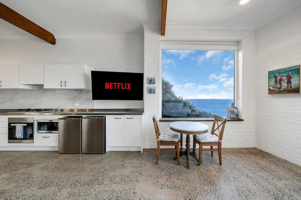 Cliffside: Bondi Beach