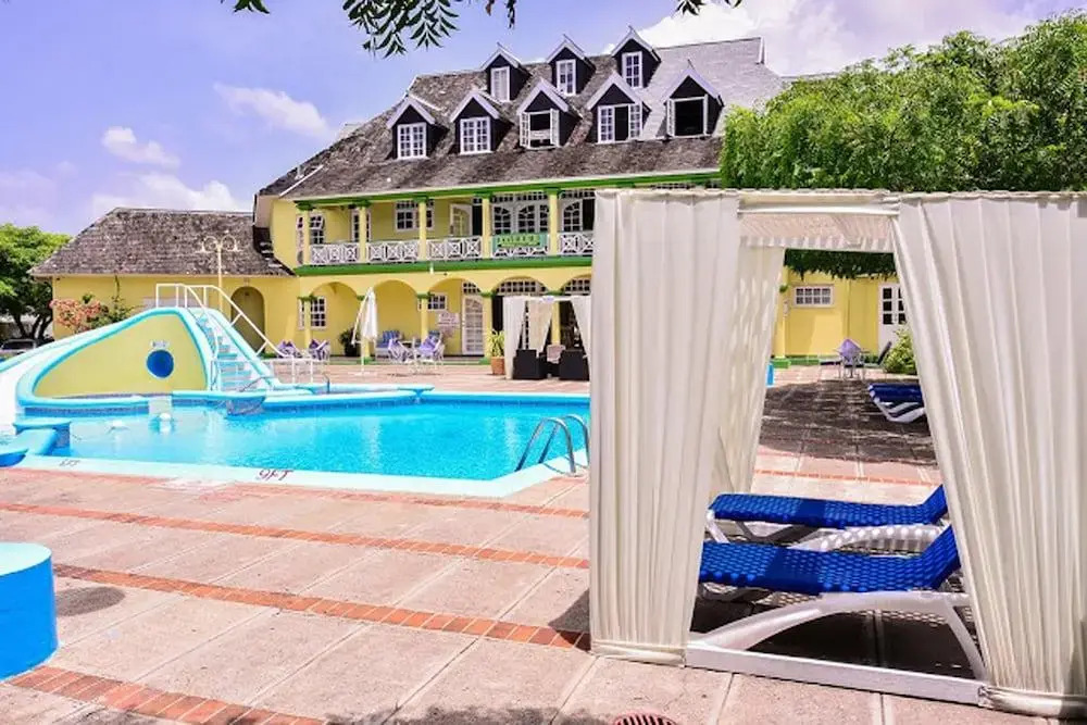 Sunkissed Suites at Sandcastles