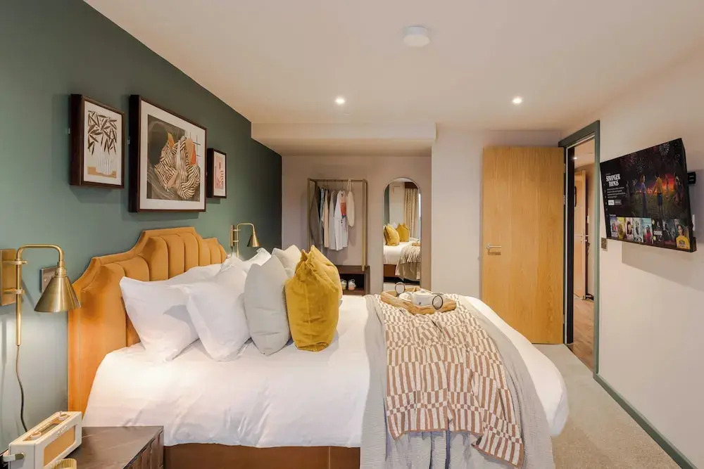Wapping Wharf I Your Apartment
