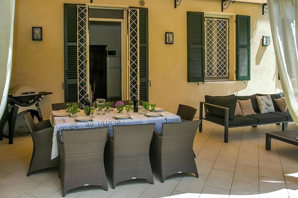 3884 Villa Monacelli by Barbarhouse