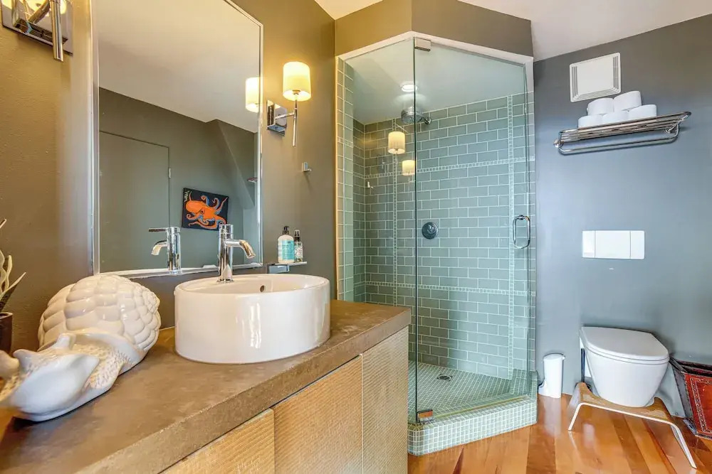 Luxe Dtwn Reno Penthouse ~ 3 Mi to Casinos!