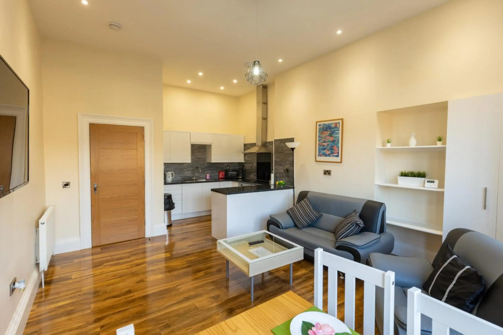 New 2 bed apartment with stunning views of Arthur Seat Mountain
