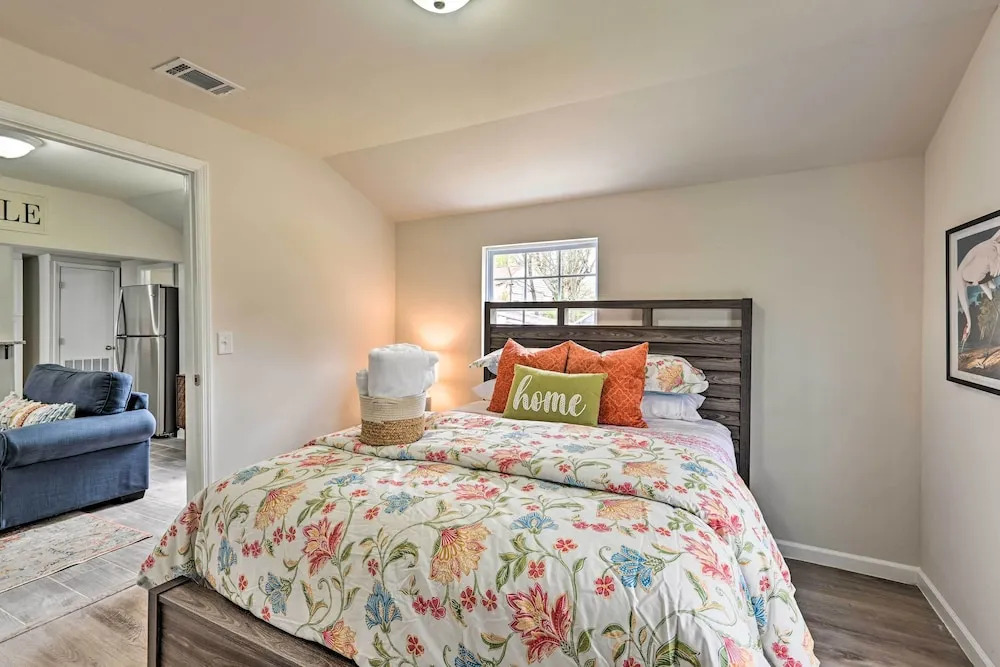 Bright Columbia Home: 47 Mi to Dtwn Nashville