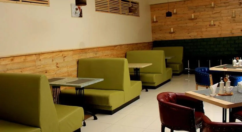 Delta Suites