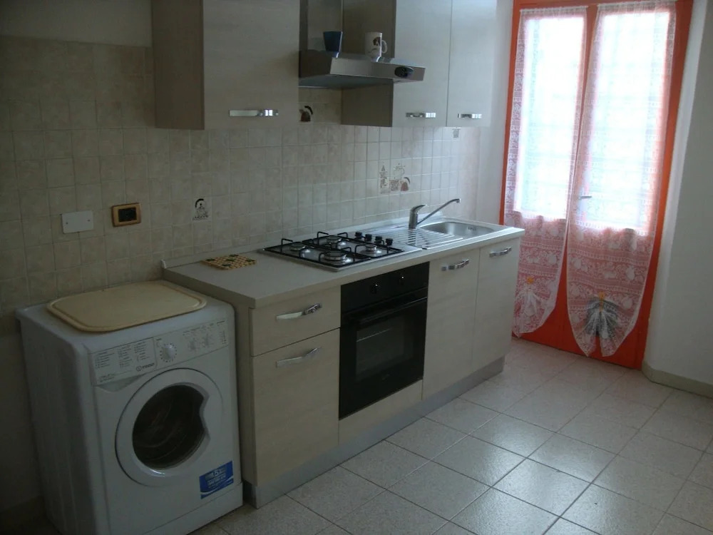 Lucrezia house
