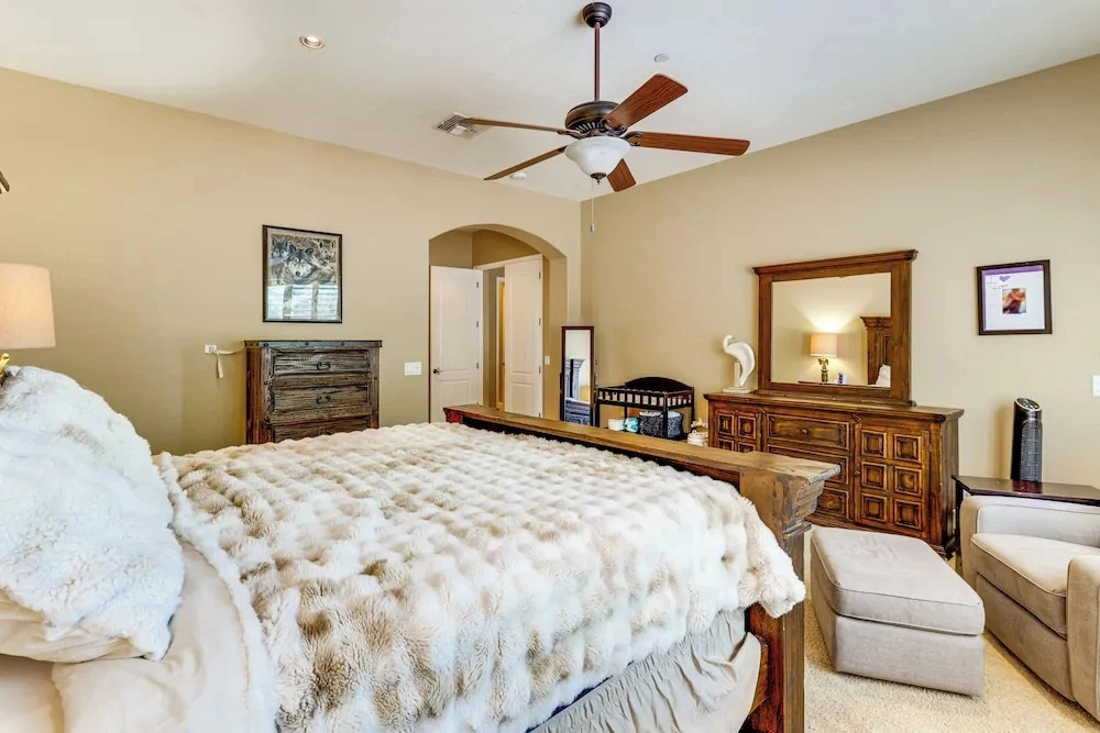 Pool, Hot Tub, Toys! Family Home, 4 Mi to Luke AFB