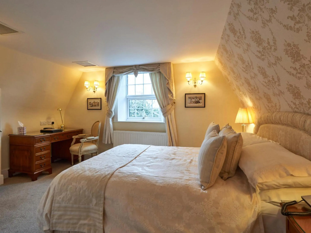 Hempstead House Hotel & Restaurant