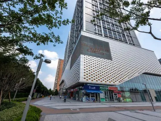 Yuemei  Hotel (Zhengzhou Huanghe University Science Technology South Third Ring Road Subway Station)
