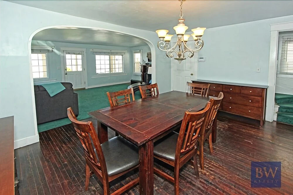 2000 W Ocean Front Liu 3 Bedroom Home