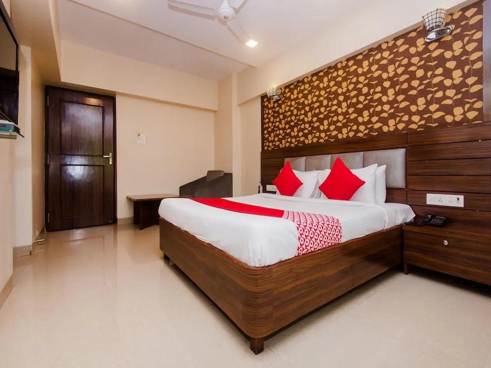 Hotel Royal Park Residency