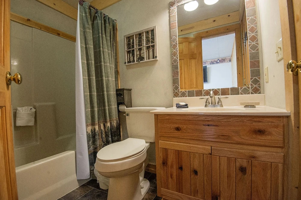 Smoky Mountain Getaway by Eagles Ridge Resort