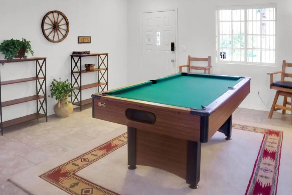*New* Cozy Pool Home - Heart Of Lake Havasu