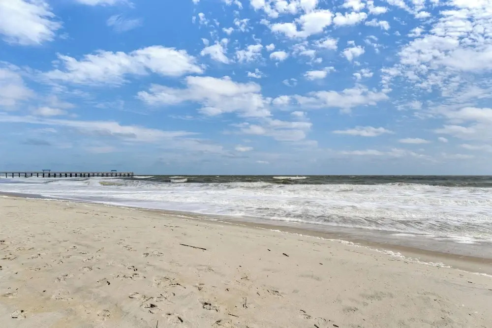 Fernandina Beach Paradise: Steps to Shore!