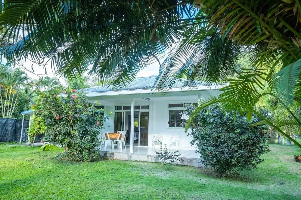 Vahine Ori Lodge
