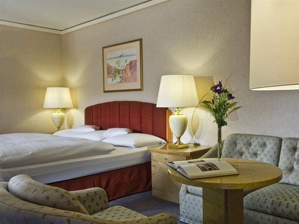 Maritim Grand Hotel