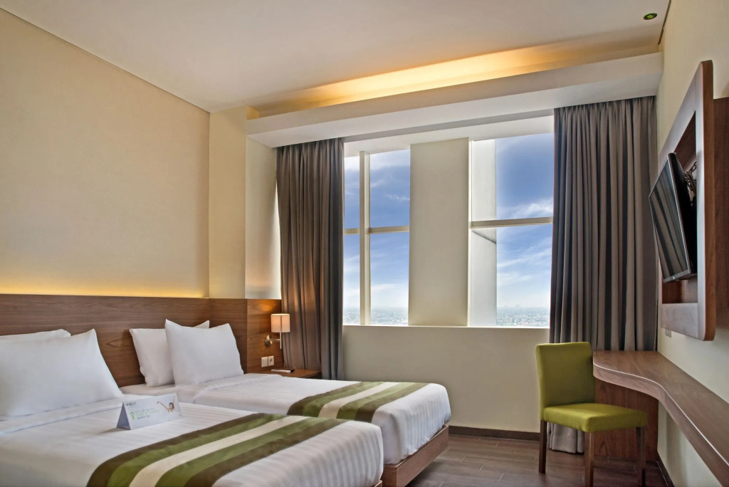 Grand Whiz Poins Simatupang Jakarta