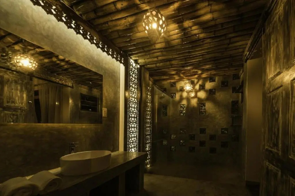 D Canal House