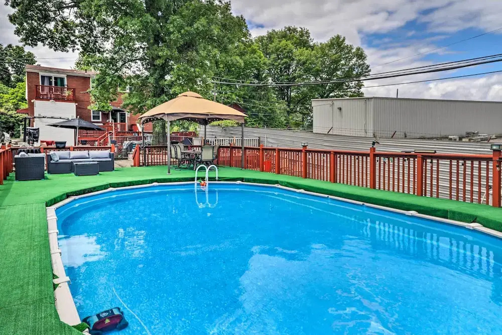 Pittsburgh Home w/ Pool, Fire Pit + Game Room