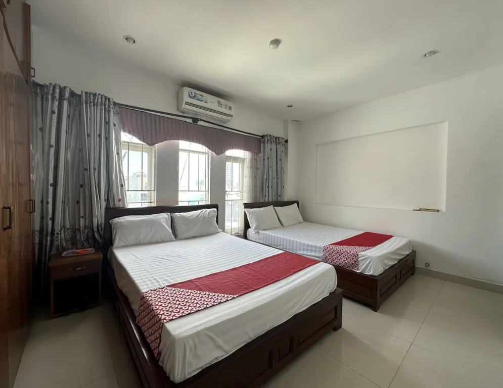OYO 1215 3 Lu Hotel