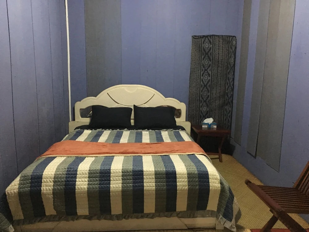 Arut Riverside Guesthouse
