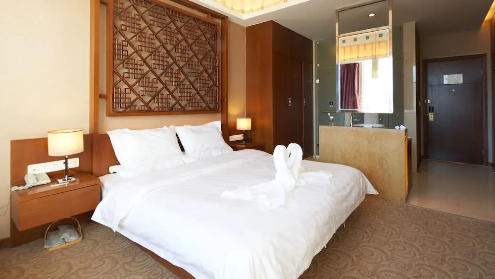 Floral Hotel Shangri-la Budange