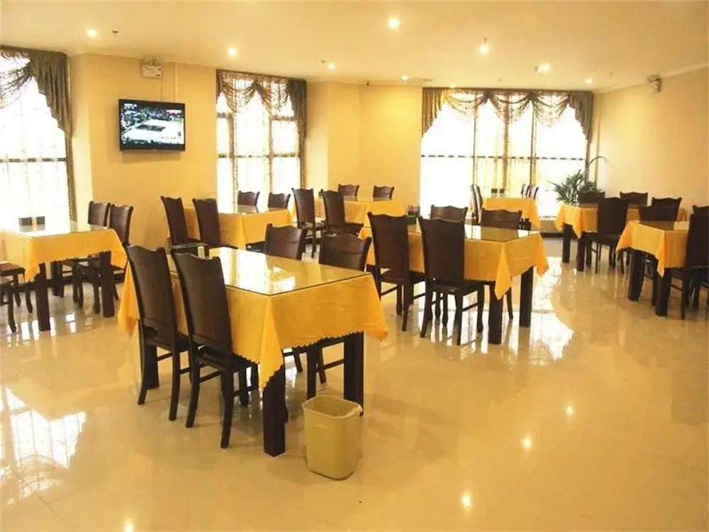 GreenTree Inn Anhui Fuyang Taihe South Xiyang Road Business Hotel
