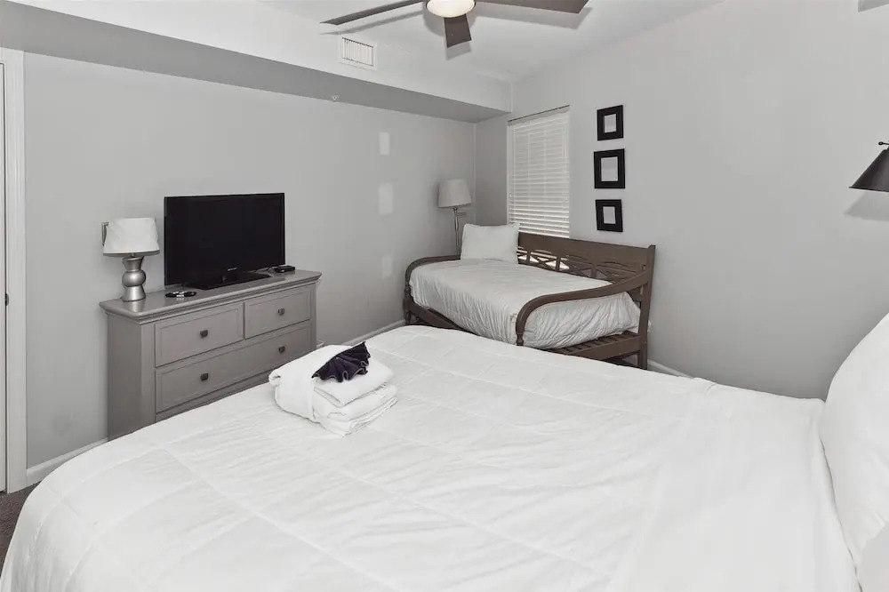Seacrest 305 is a 2 BR Gulf front on Okaloosa Island by RedAwning