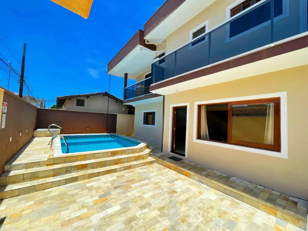 Casa Centro com Piscina