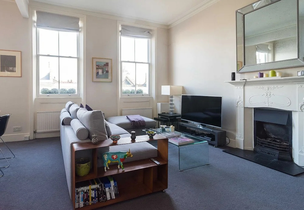 Elegant Home near Kensington High Street
