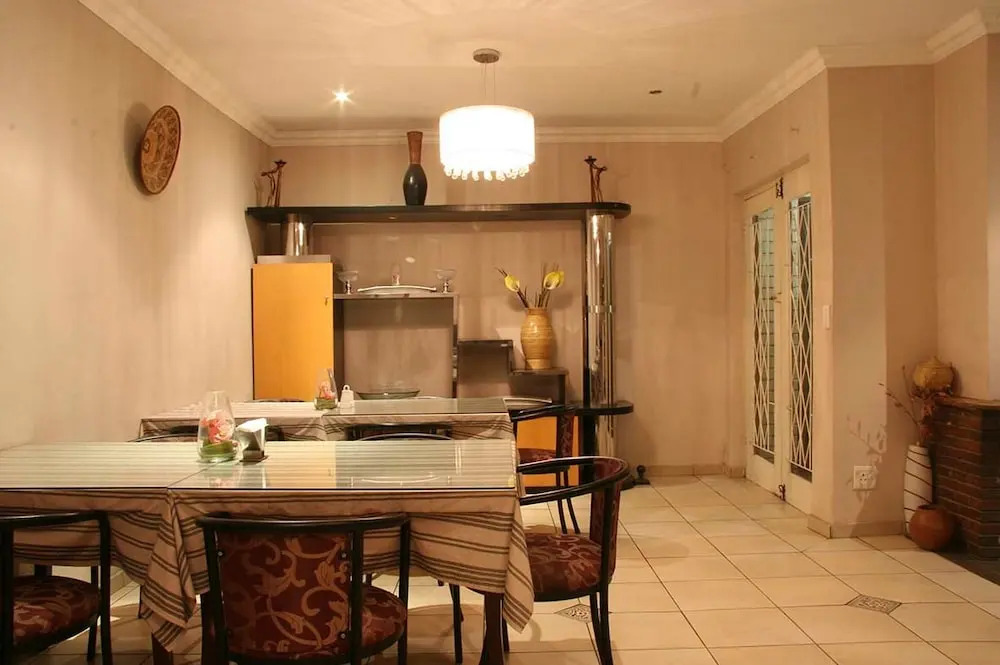Four Seasons Lehae Guest House