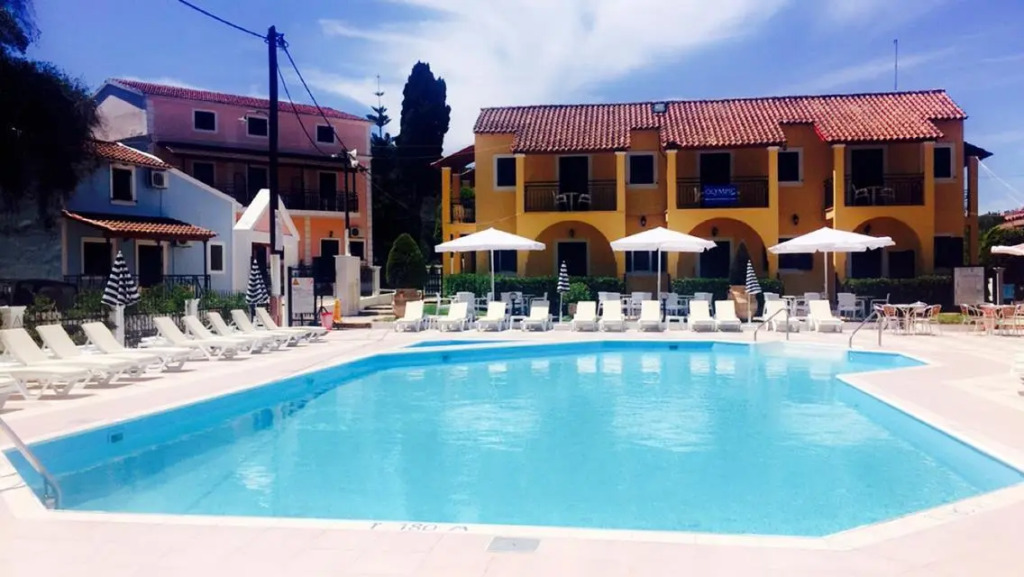 Oula Maisonettes Suites