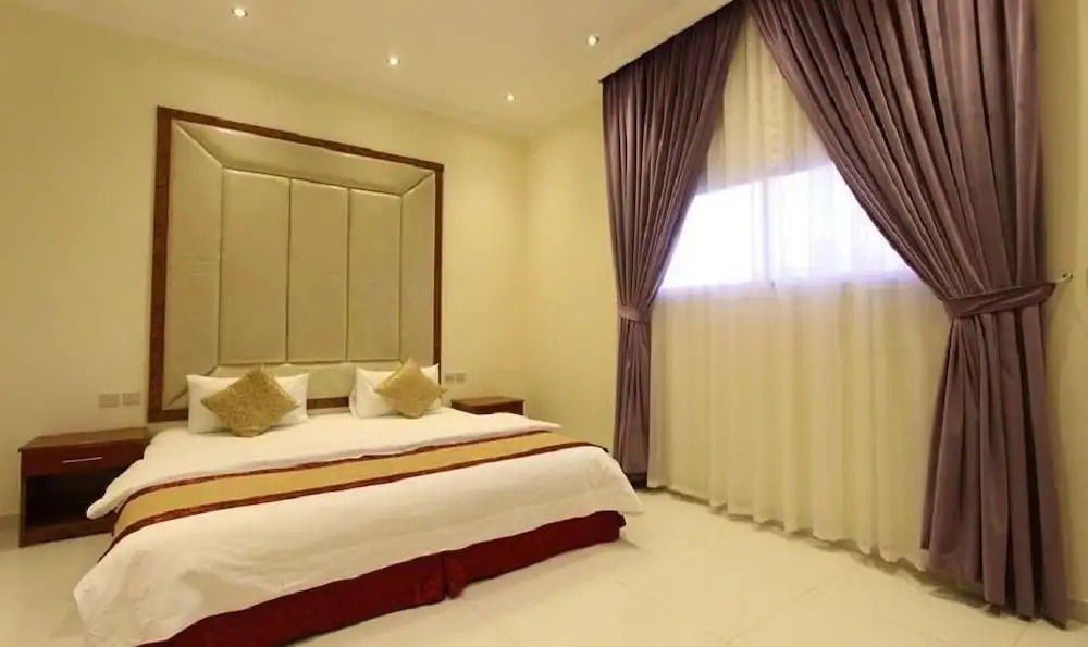 Tiran Island Suites