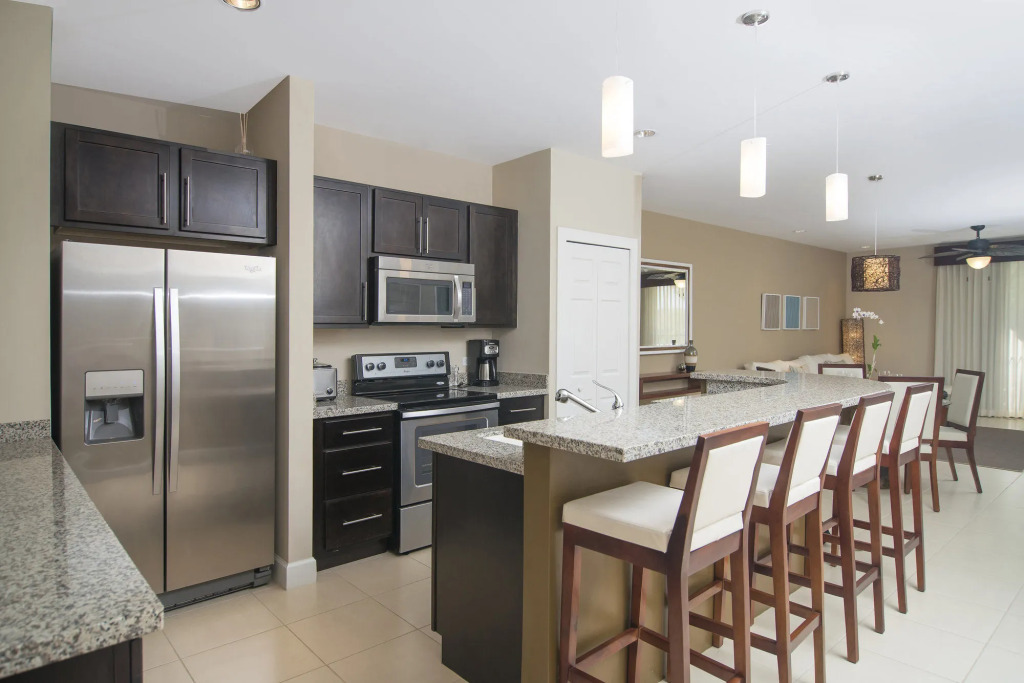 Breeze Private Residence Club