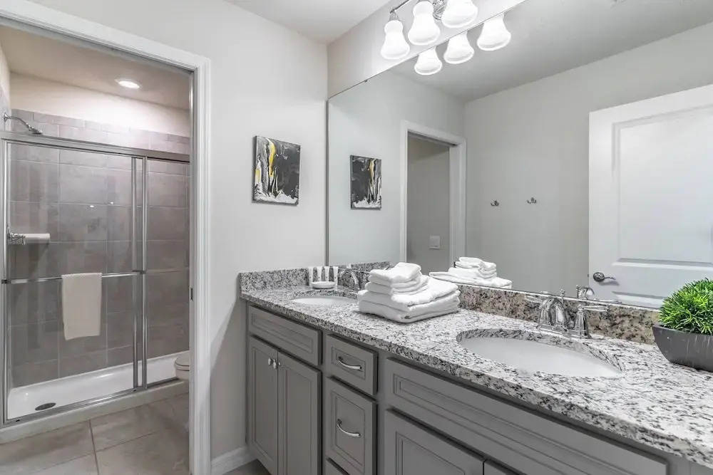 3285 Windsor Island