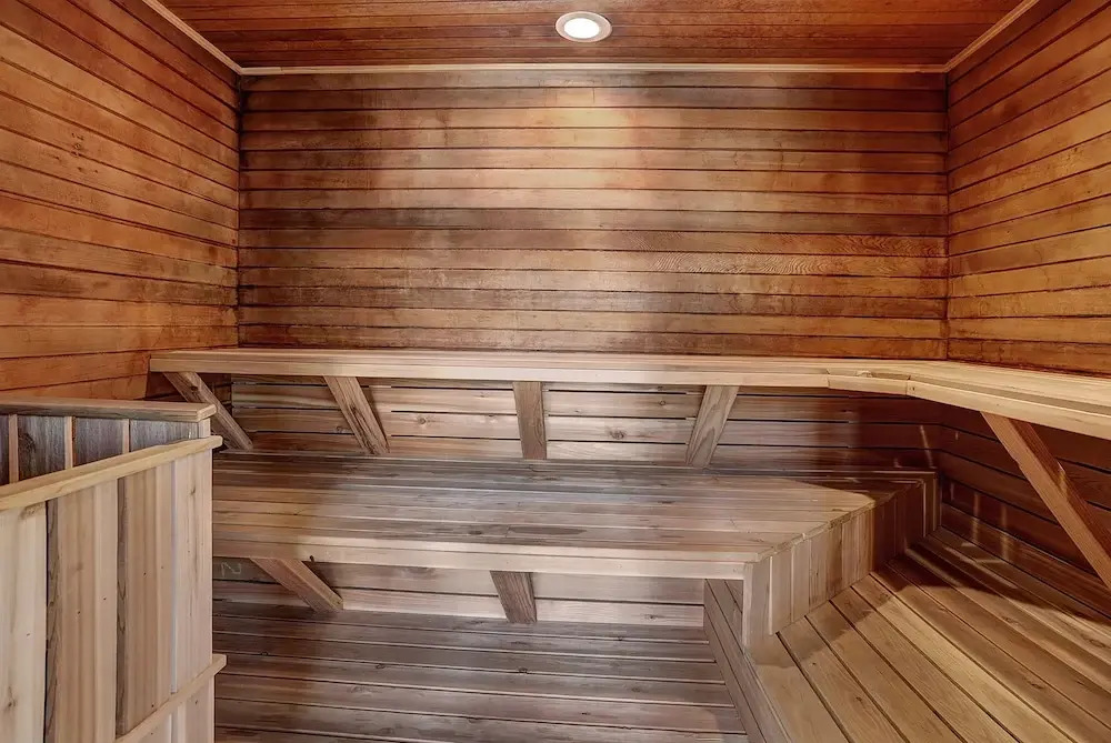 2054 The Pines 5 Bedroom Condo by RedAwning