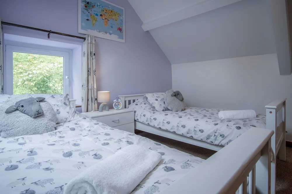 Tucking Mill - 3 Bedroom - Stepaside