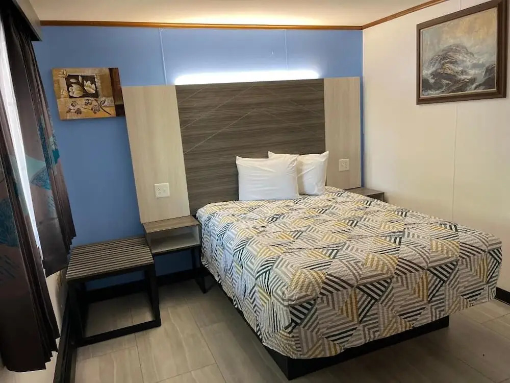 Belmont Motel