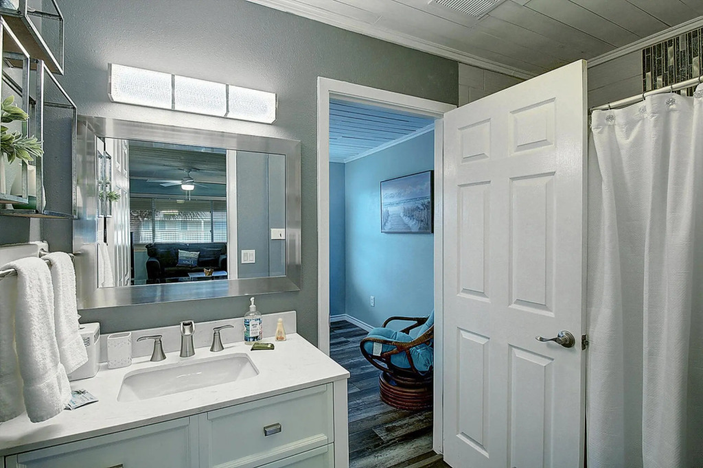 Courtyard #211 in Port Aransas