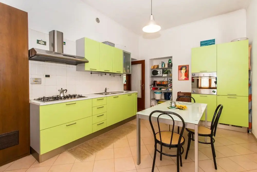 Vanchiglietta Roomy Apartment