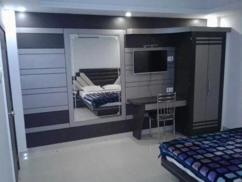 Hotel S G International