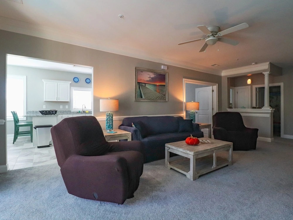 Havens #925 3 Bedroom Condo by Redawning