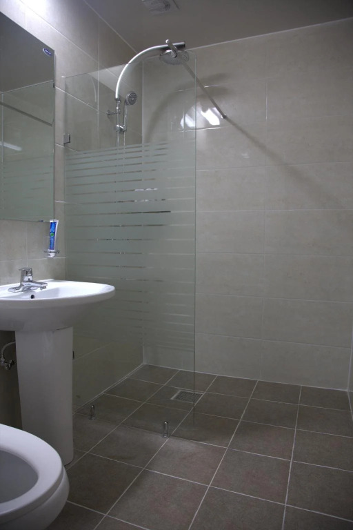 Ara & Maru Hostel