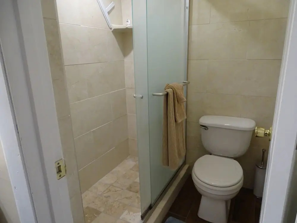 Bay Oaks E-82 2 Bedrooms 2 Bathrooms Apts
