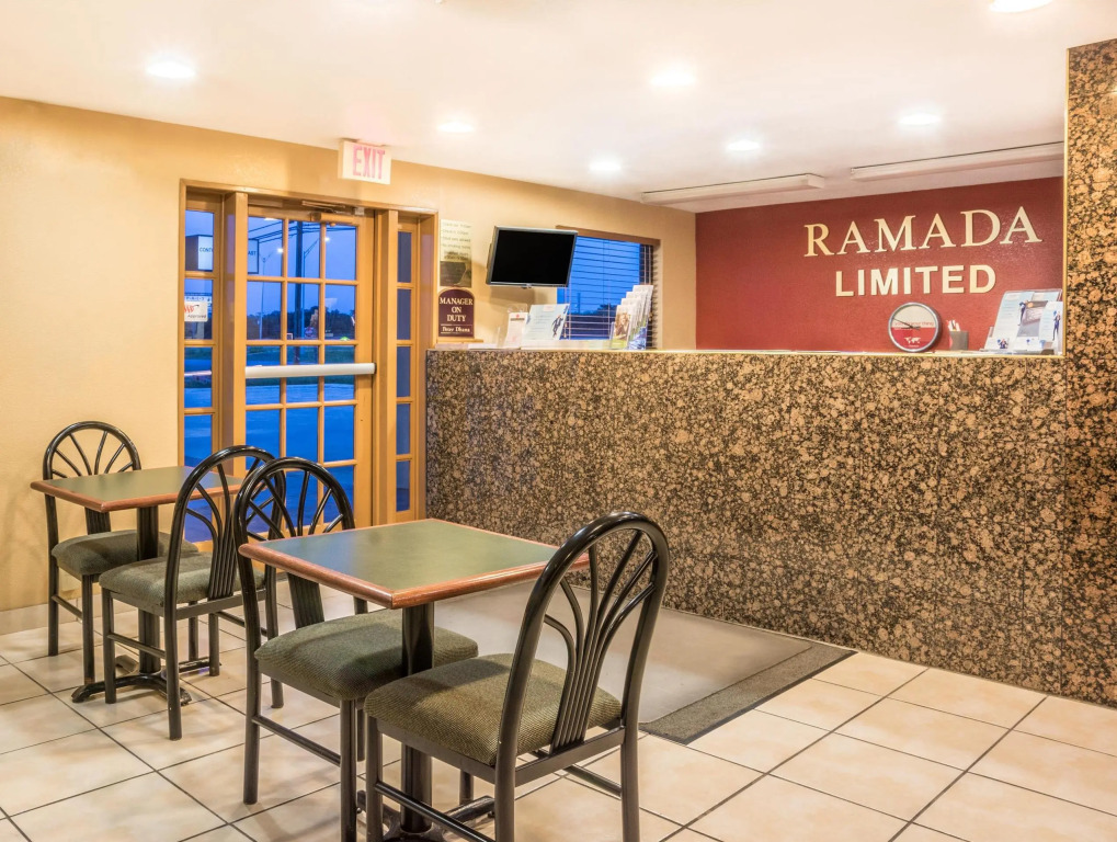 Motel 6-San Marcos, TX - North