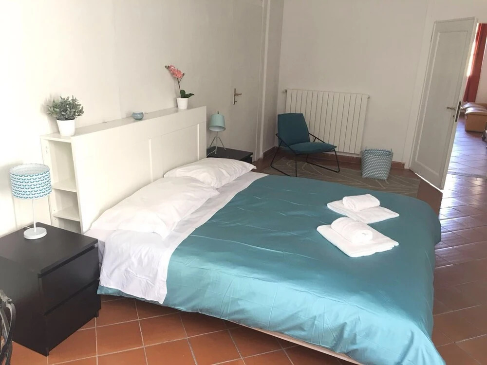 Florence Apartments