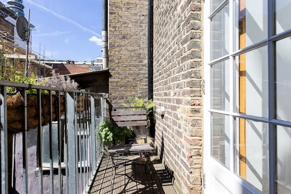 1 Bedroom Apartment In Fitzrovia Sleeps 4