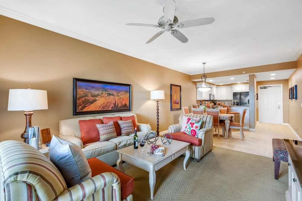 Hidden Jewel Unit 102 - 2 Br Condo