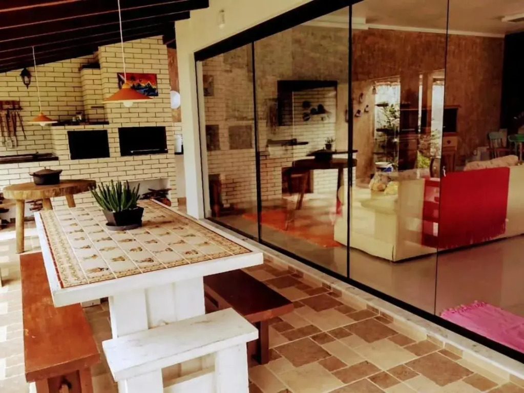 Casa a 150 m da Praia Martins de Sá