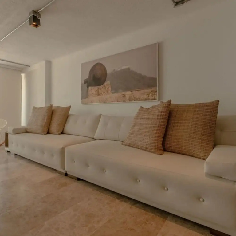 Amazing 4BR Villa with Ocean View in Castillogrande